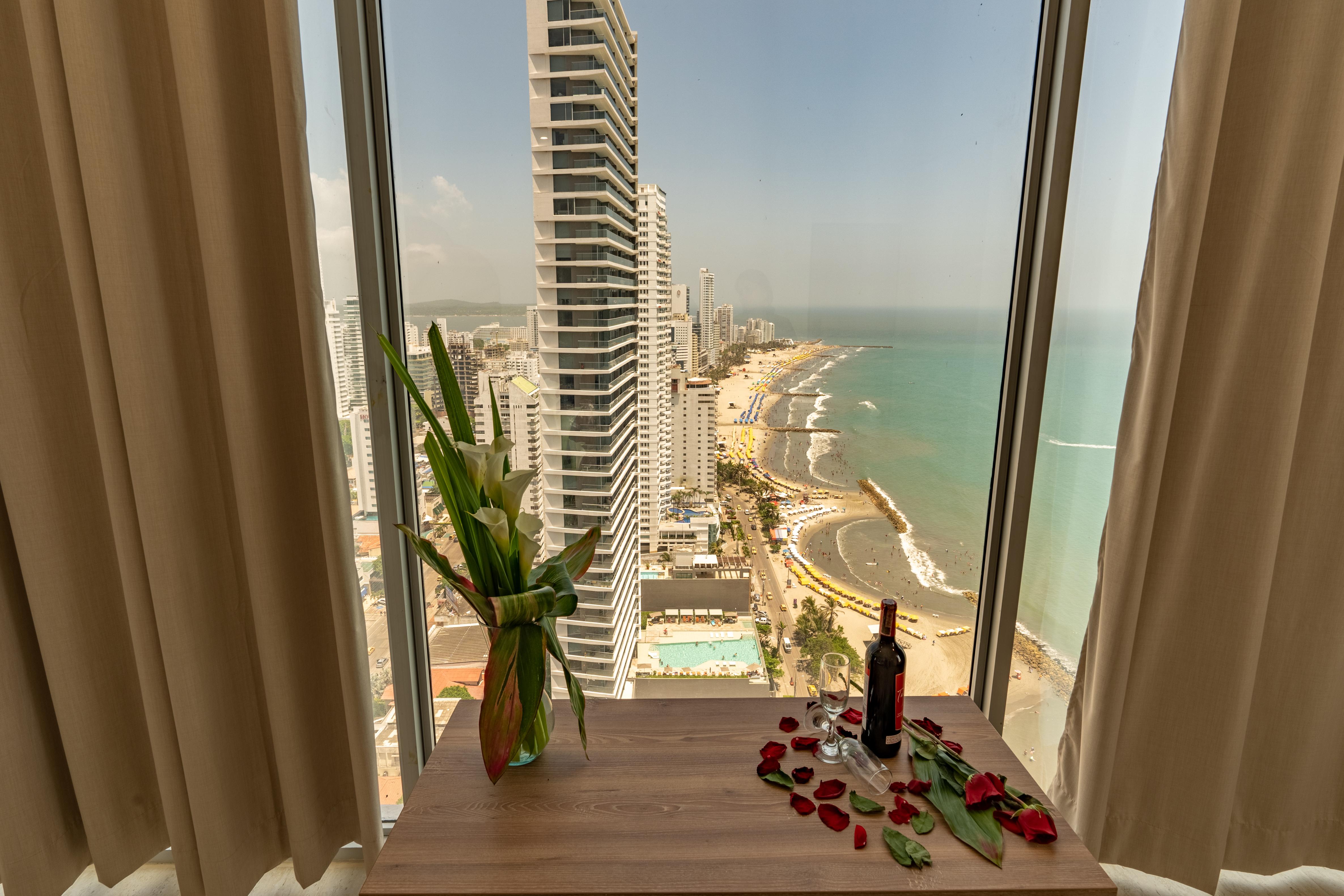 Hotel Cartagena Dubai Exterior photo