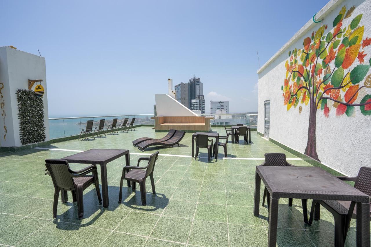 Hotel Cartagena Dubai Exterior photo